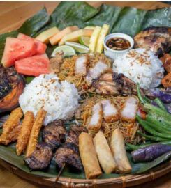 La Isla Manila Karaoke Bar & Grill