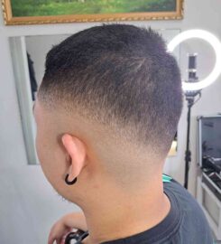 JUN’S Barber