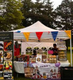 Jackie’s Creative Cakes & Sweets